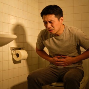 热门直播-经常“放屁”是肝不好吗？提醒：放屁多很可能与这5种疾病有关！
